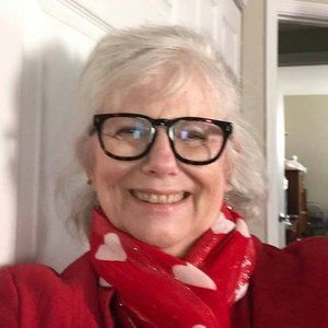 Meet your Posher, Laureen